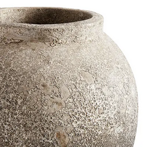 Story tall vase