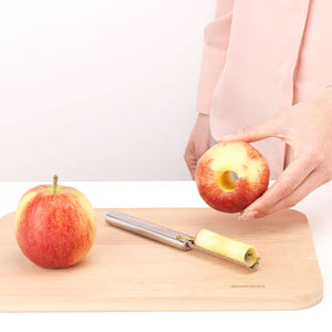 utensilio de cocina sacacorazones de manzanas