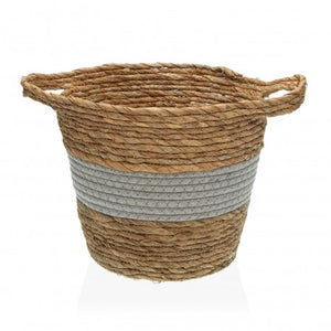 Straw basket with handles