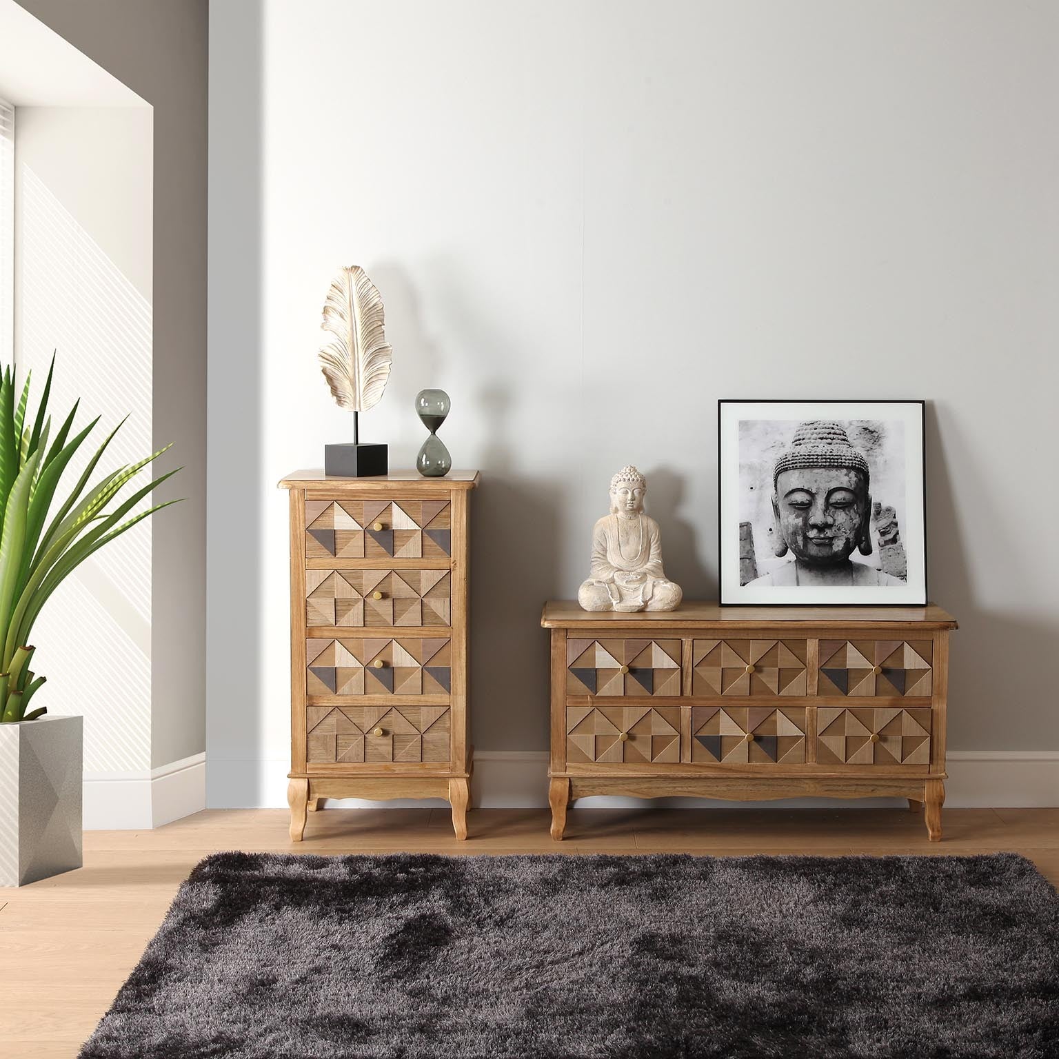 Figura Hoja con base Negra